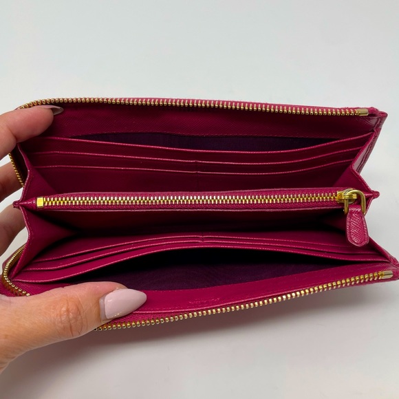Prada Saffiano Long Wallet (box not included) - Picture 7 of 9